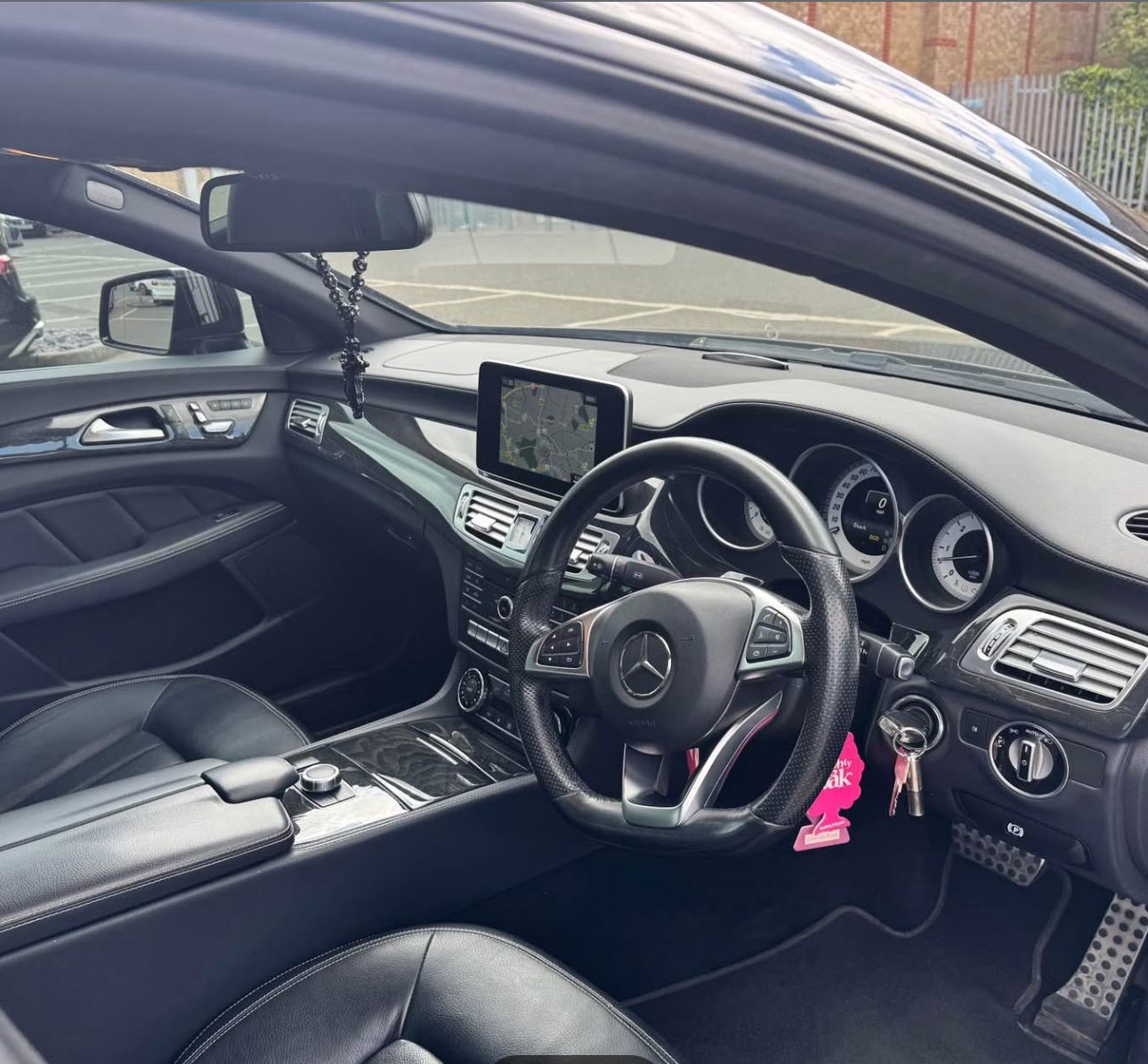 372cd23b-5100-497c-b38c-8c5900ff0718